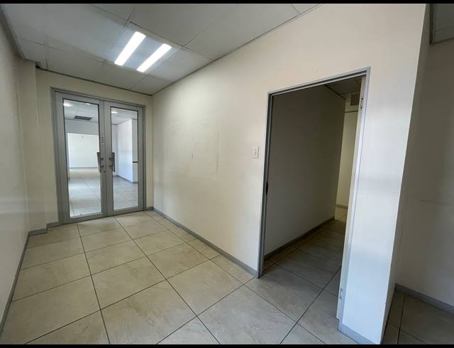 193M² OFFICE TO LET IN ROSEBANK
